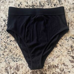 HALARA Women’s  Black Ribbed Bottoms 002